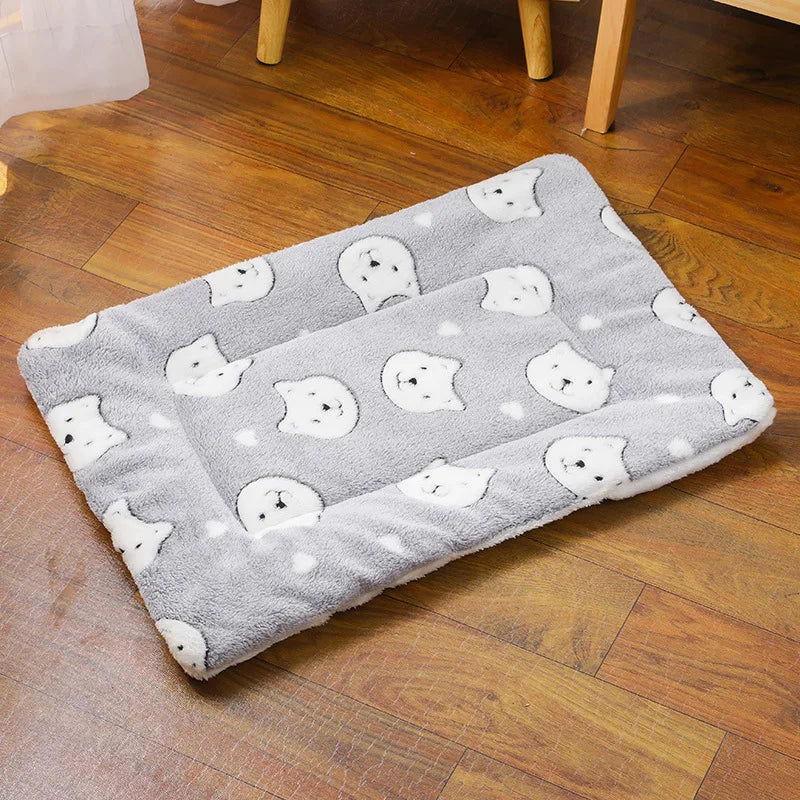 Small Cat Sleeping Cushion Skin-friendly, Medium Dog Sofa Mat