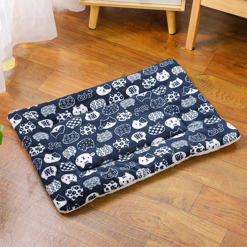 Small Cat Sleeping Cushion Skin-friendly, Medium Dog Sofa Mat