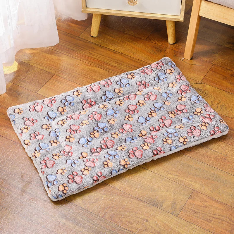 Small Cat Sleeping Cushion Skin-friendly, Medium Dog Sofa Mat